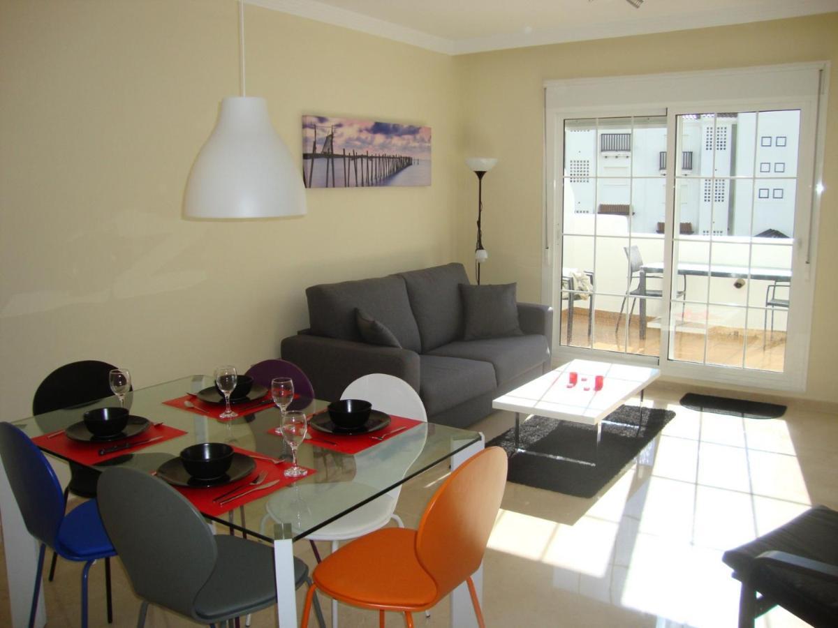 Residencial Duquesa 2049 Apartment Манилва Екстериор снимка