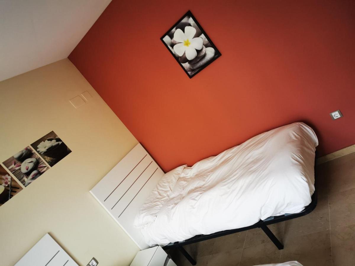 Residencial Duquesa 2049 Apartment Манилва Екстериор снимка
