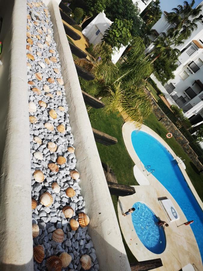 Residencial Duquesa 2049 Apartment Манилва Екстериор снимка