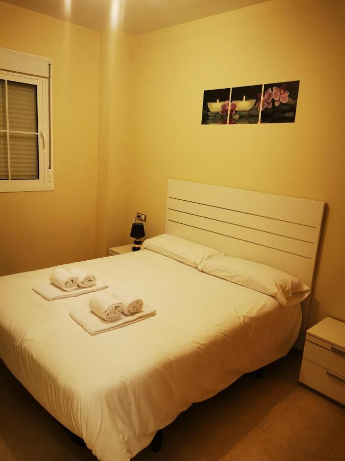 Residencial Duquesa 2049 Apartment Манилва Екстериор снимка